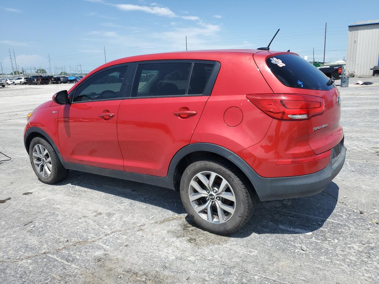 KNDPBCAC8F7718821 2015 Kia Sportage Lx