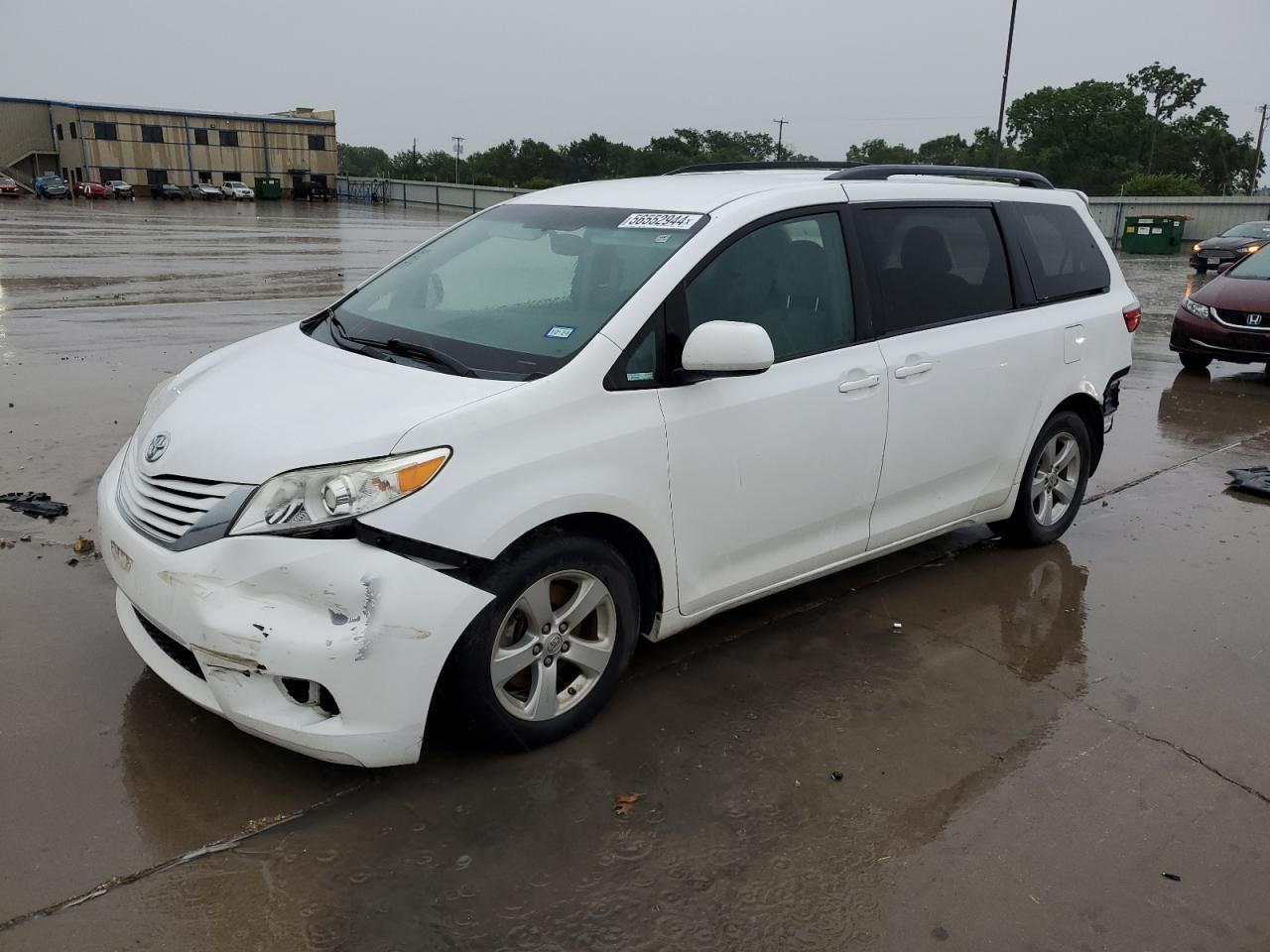 2015 Toyota Sienna Le vin: 5TDKK3DC7FS618656