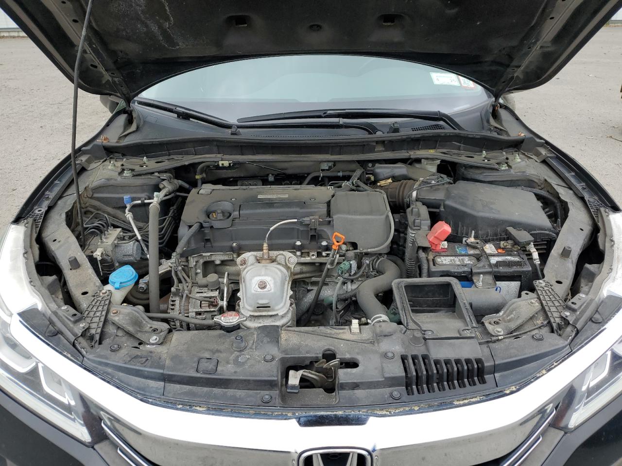 1HGCR2F84HA008993 2017 Honda Accord Exl