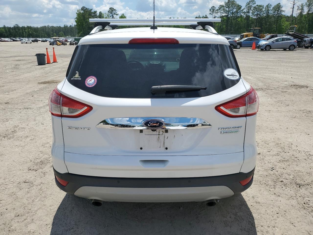 1FMCU0JXXGUC51605 2016 Ford Escape Titanium