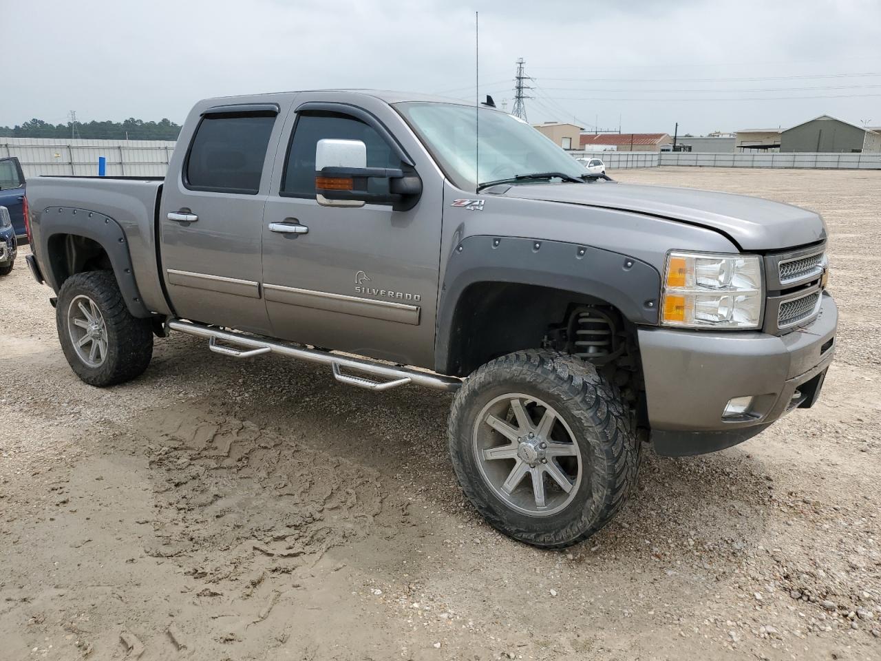 3GCPKSE74DG351215 2013 Chevrolet Silverado K1500 Lt