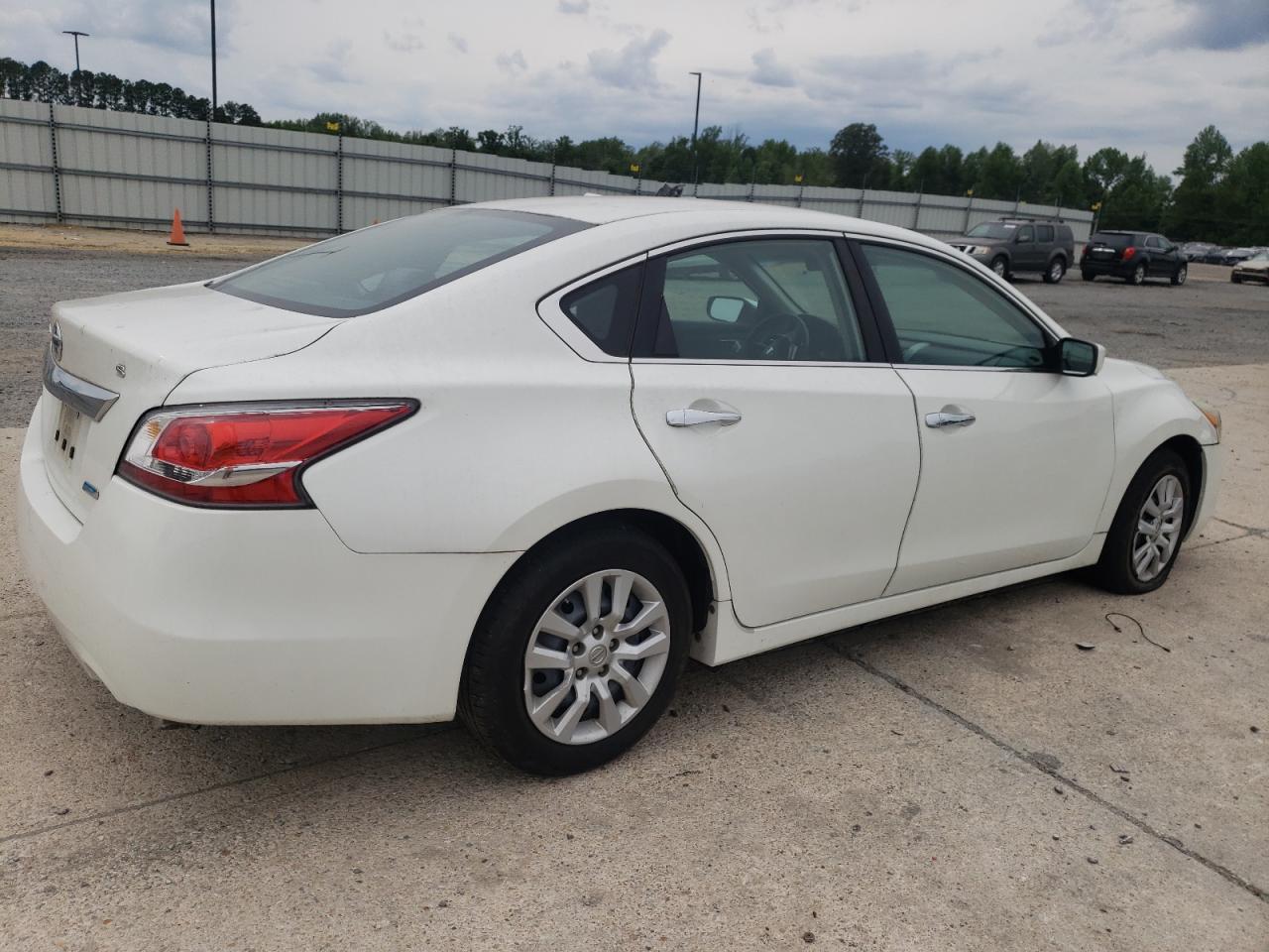 1N4AL3APXEN355251 2014 Nissan Altima 2.5