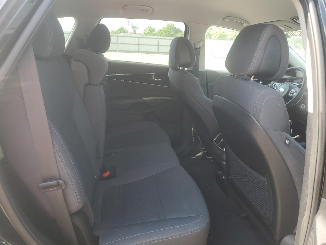 5XYPGDA31GG024239 2016 Kia Sorento Lx