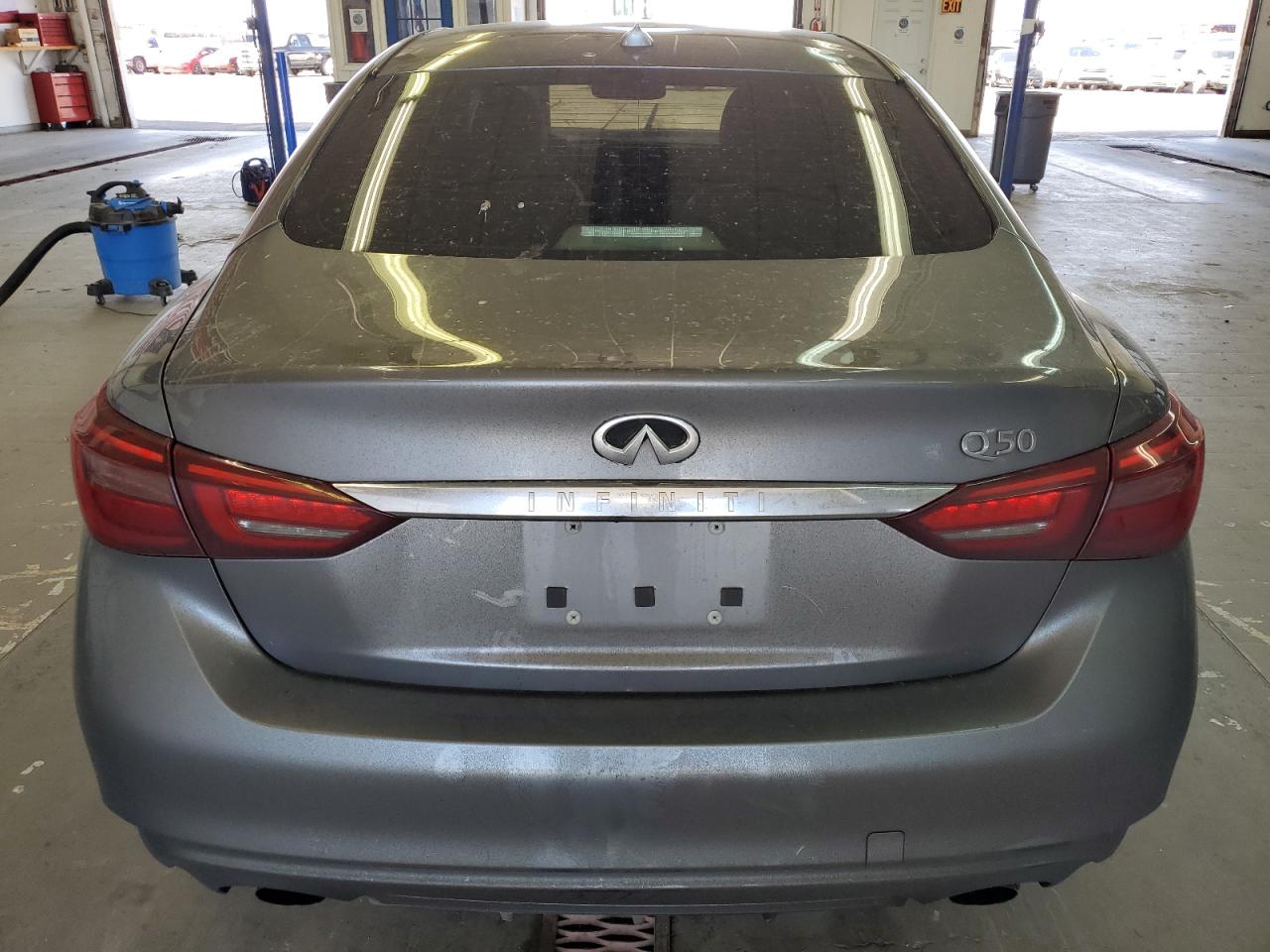 JN1EV7AP7JM356518 2018 Infiniti Q50 Luxe