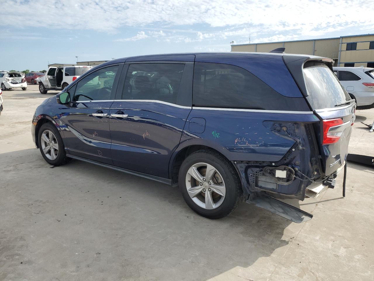 5FNRL6H54JB071447 2018 Honda Odyssey Ex