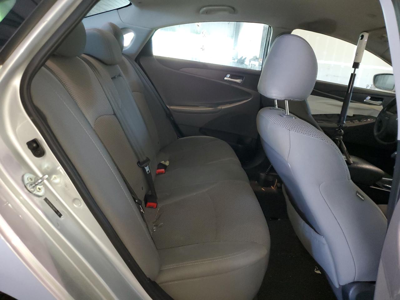 5NPEB4AC5DH745772 2013 Hyundai Sonata Gls