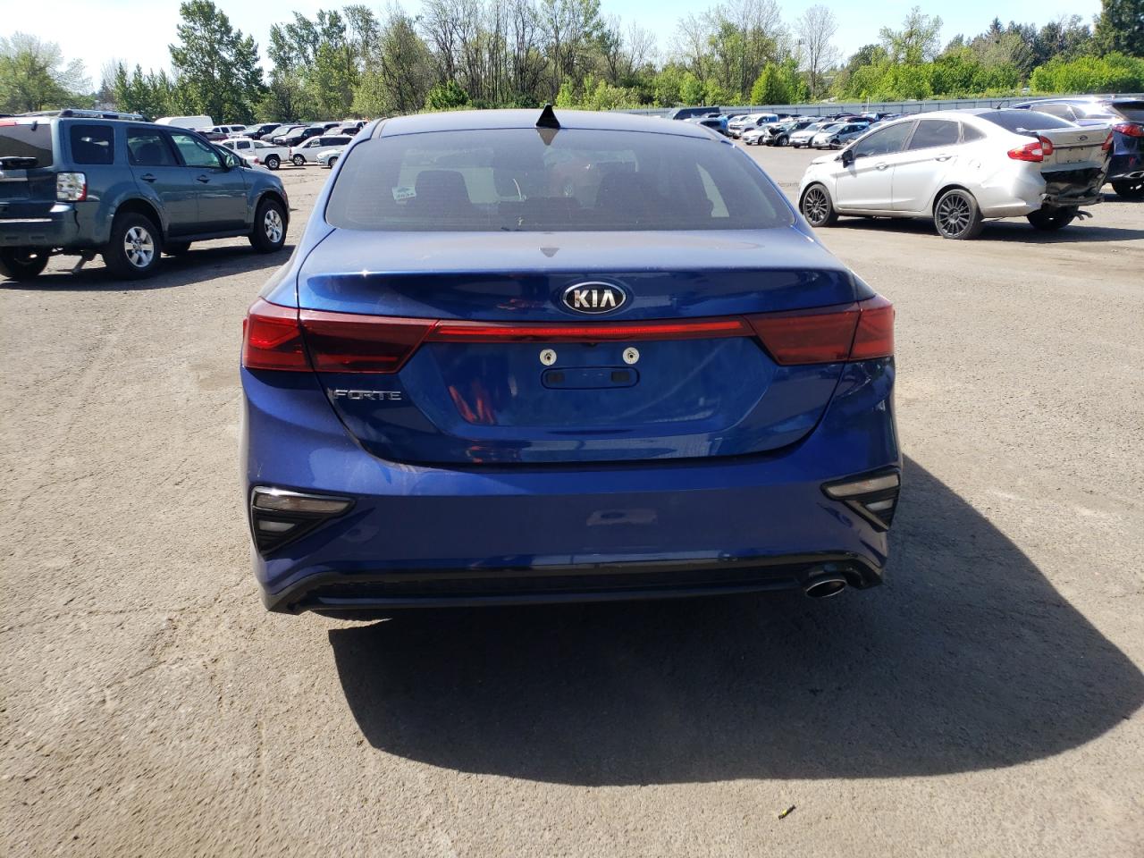 3KPF24AD9KE022327 2019 Kia Forte Fe