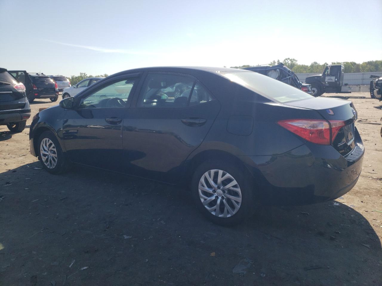 2T1BURHE7KC169670 2019 Toyota Corolla L