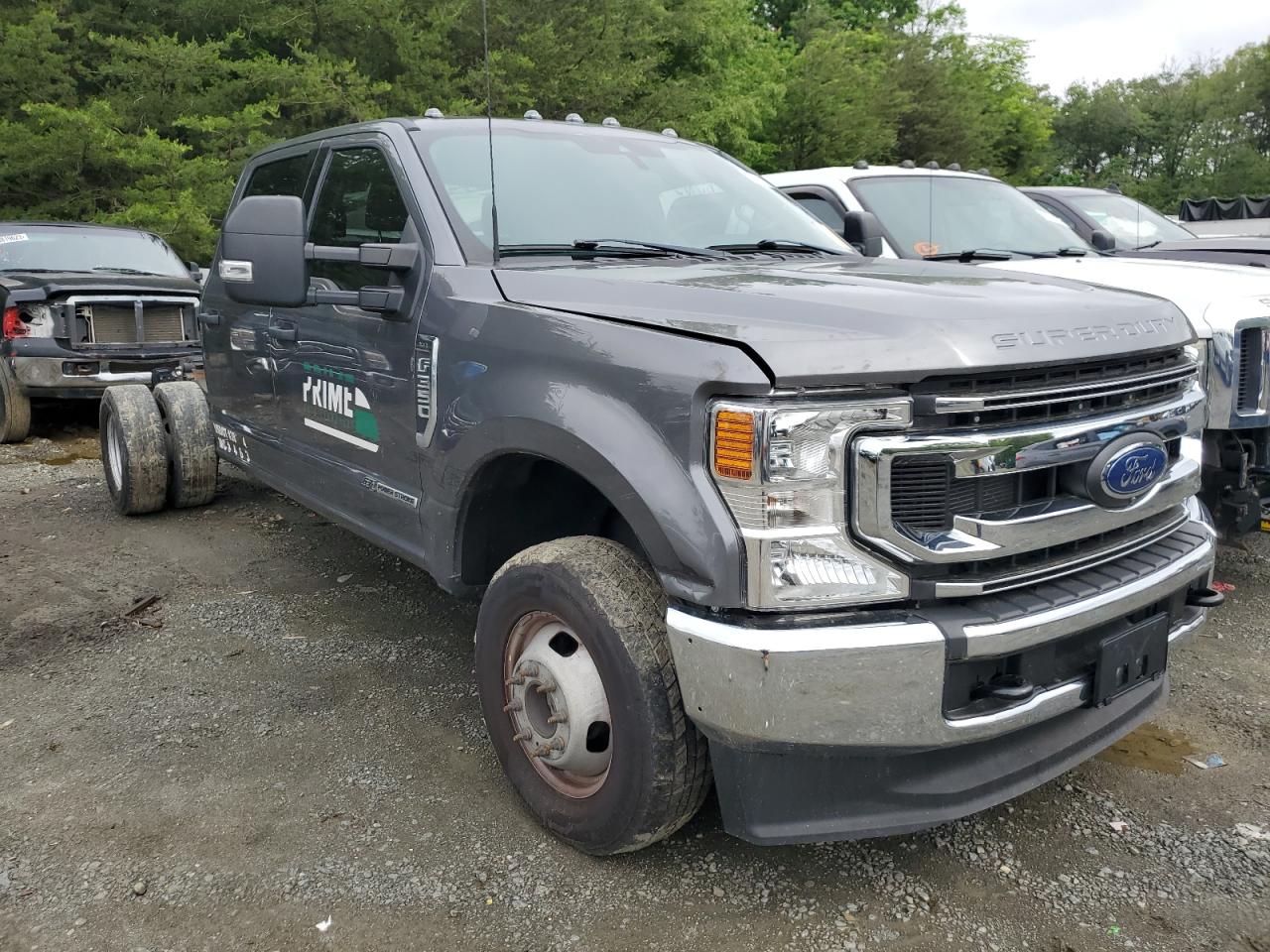 2022 Ford F350 Super Duty vin: 1FD8W3HT2NEE14632