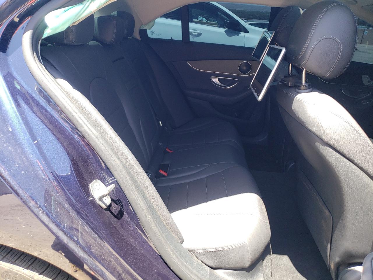 55SWF8DB4KU301960 2019 Mercedes-Benz C 300