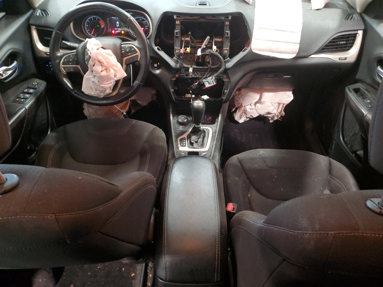 1C4PJMCS4GW361187 2016 Jeep Cherokee Latitude