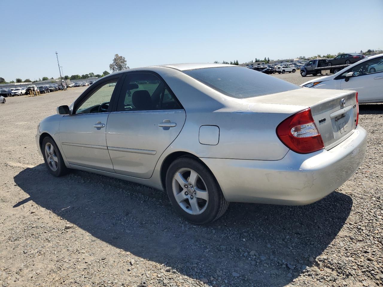 4T1BA32K44U501117 2004 Toyota Camry Se