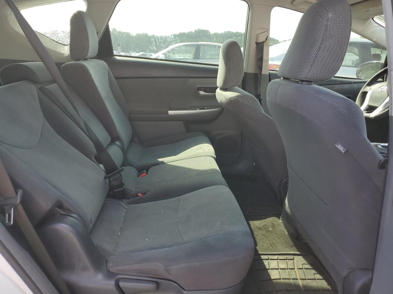 JTDZN3EU0D3231359 2013 Toyota Prius V