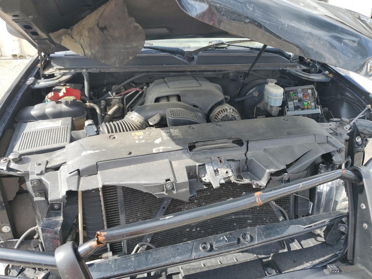 1GNSCBE03BR111071 2011 Chevrolet Tahoe C1500 Lt