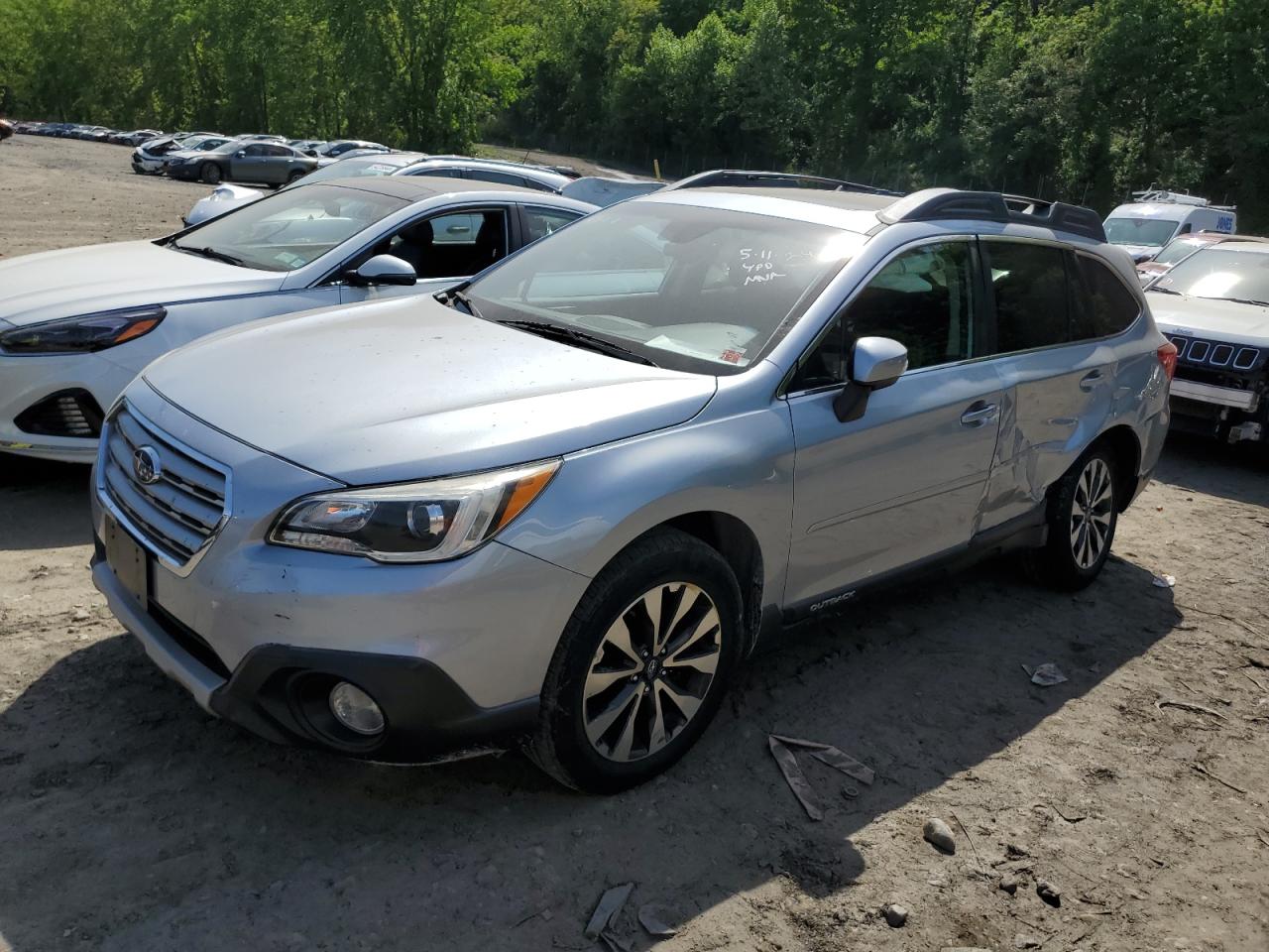 2017 Subaru Outback 3.6R Limited vin: 4S4BSENC0H3302591