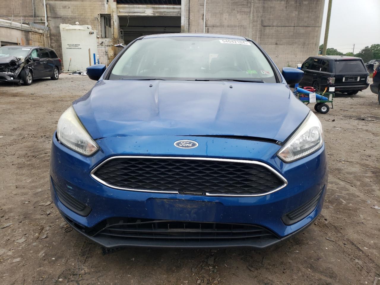 1FADP3K21JL329910 2018 Ford Focus Se