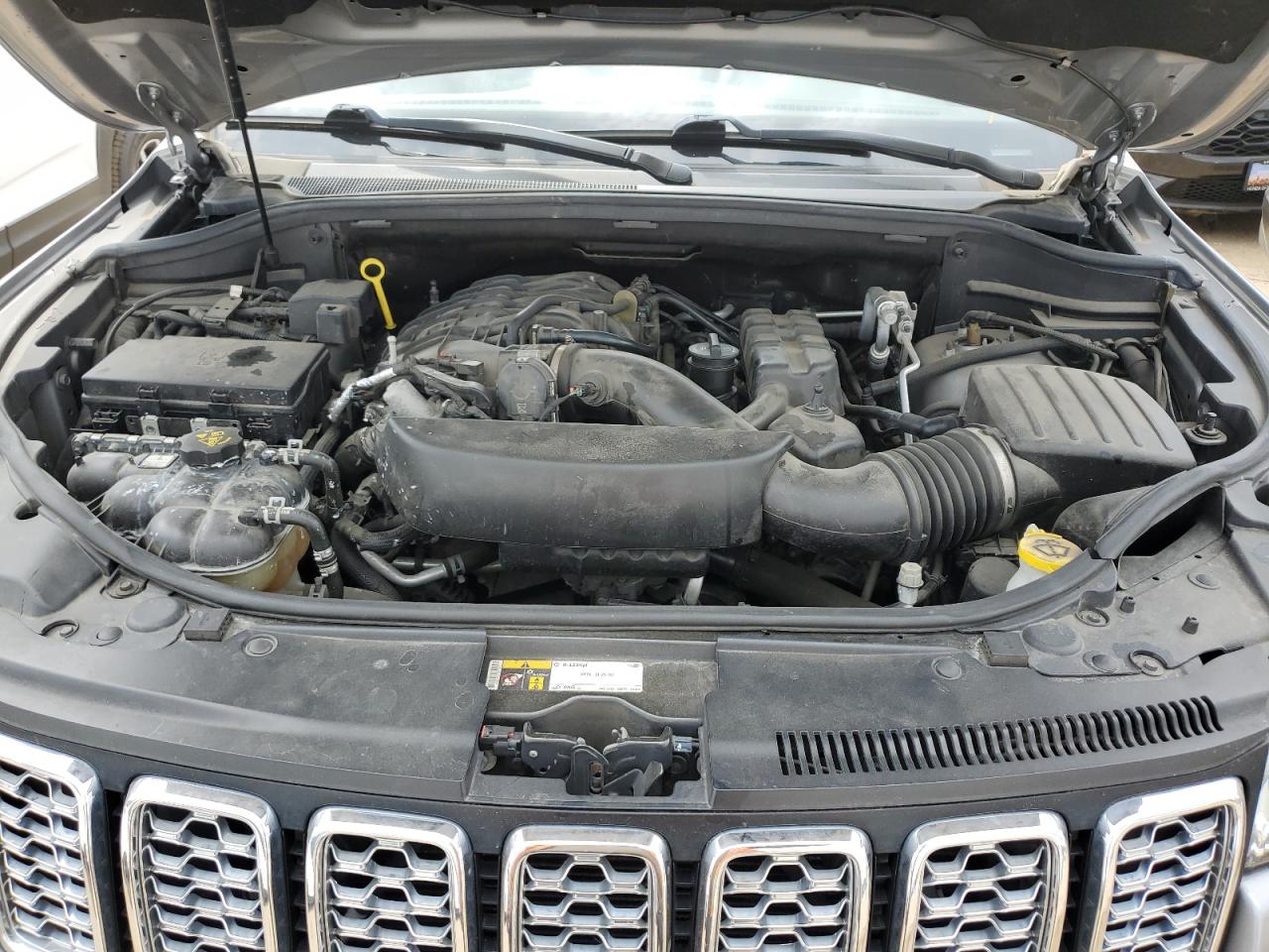 1C4RJFCG6JC425724 2018 Jeep Grand Cherokee Overland