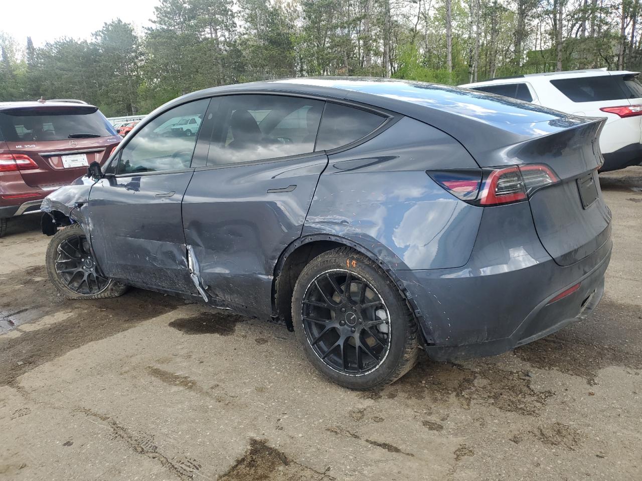 7SAYGDEE7PA156476 2023 Tesla Model Y