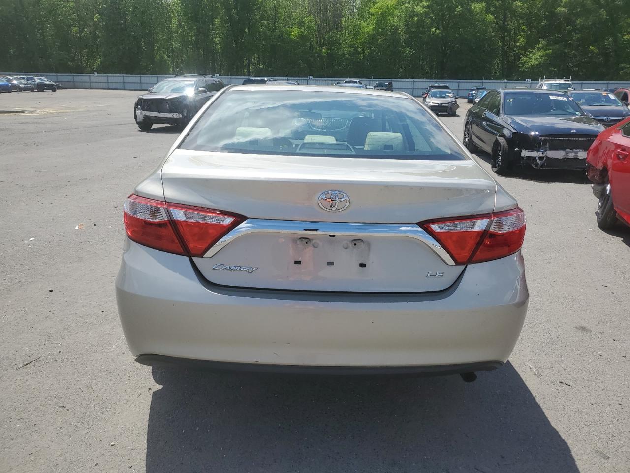 4T4BF1FK6FR473829 2015 Toyota Camry Le