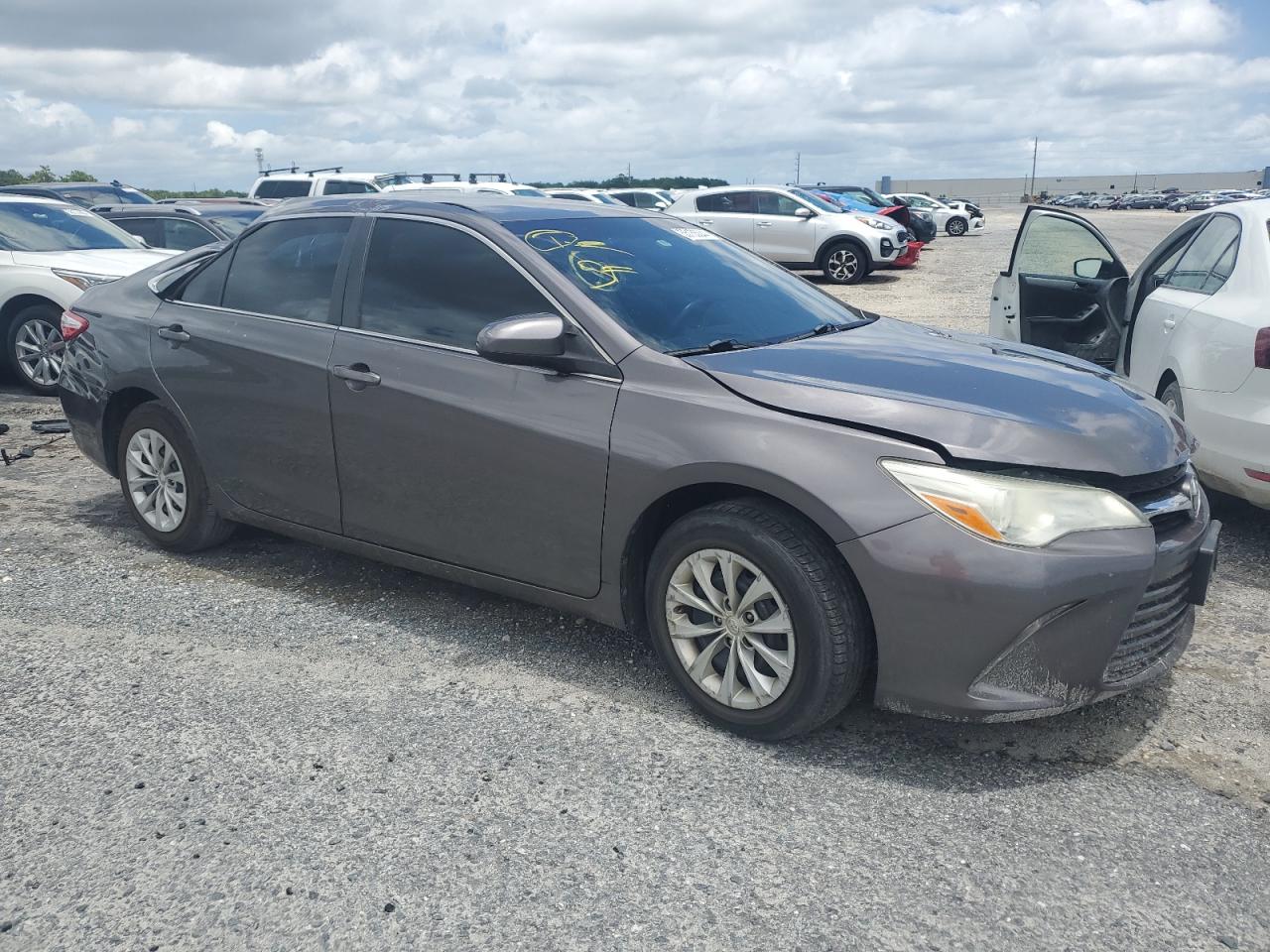 4T4BF1FK6FR504058 2015 Toyota Camry Le