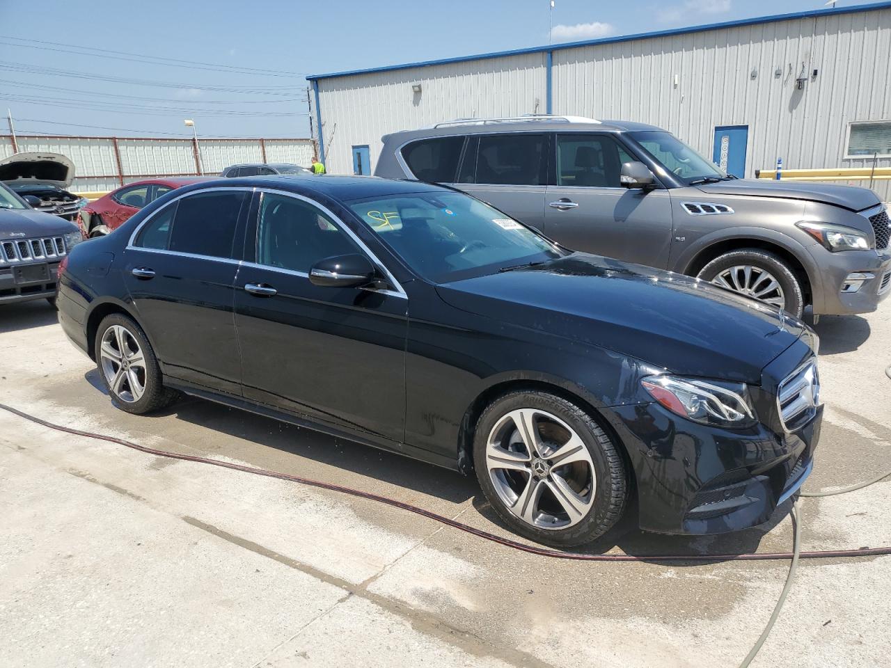 WDDZF4KB6JA406037 2018 Mercedes-Benz E 300 4Matic