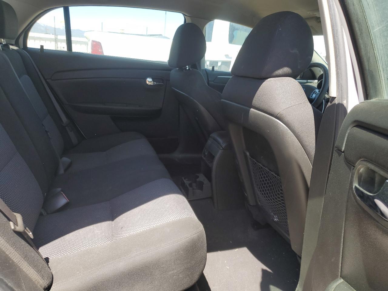 1G1ZC5EB4AF130635 2010 Chevrolet Malibu 1Lt