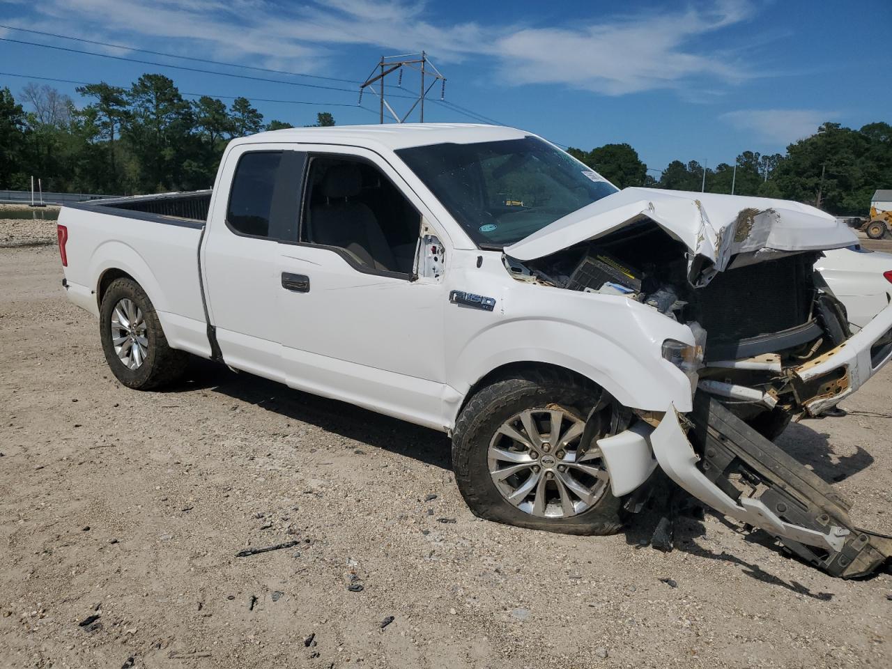 1FTFX1EF1HKE33447 2017 Ford F150 Super Cab