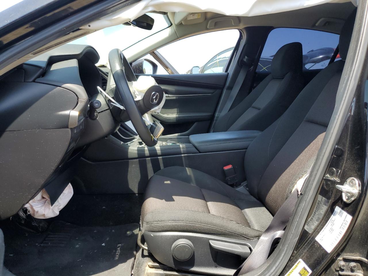 3MZBPAA74MM202605 2021 Mazda 3