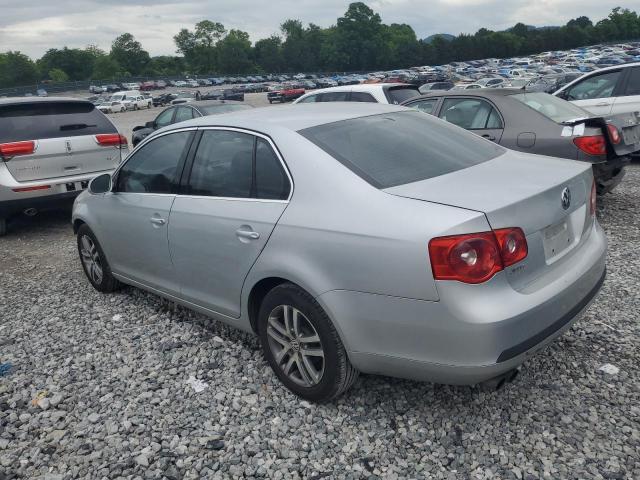 2005 Volkswagen New Jetta 2.5L Option Package 1 VIN: 3VWSF71K45M605205 Lot: 55453704