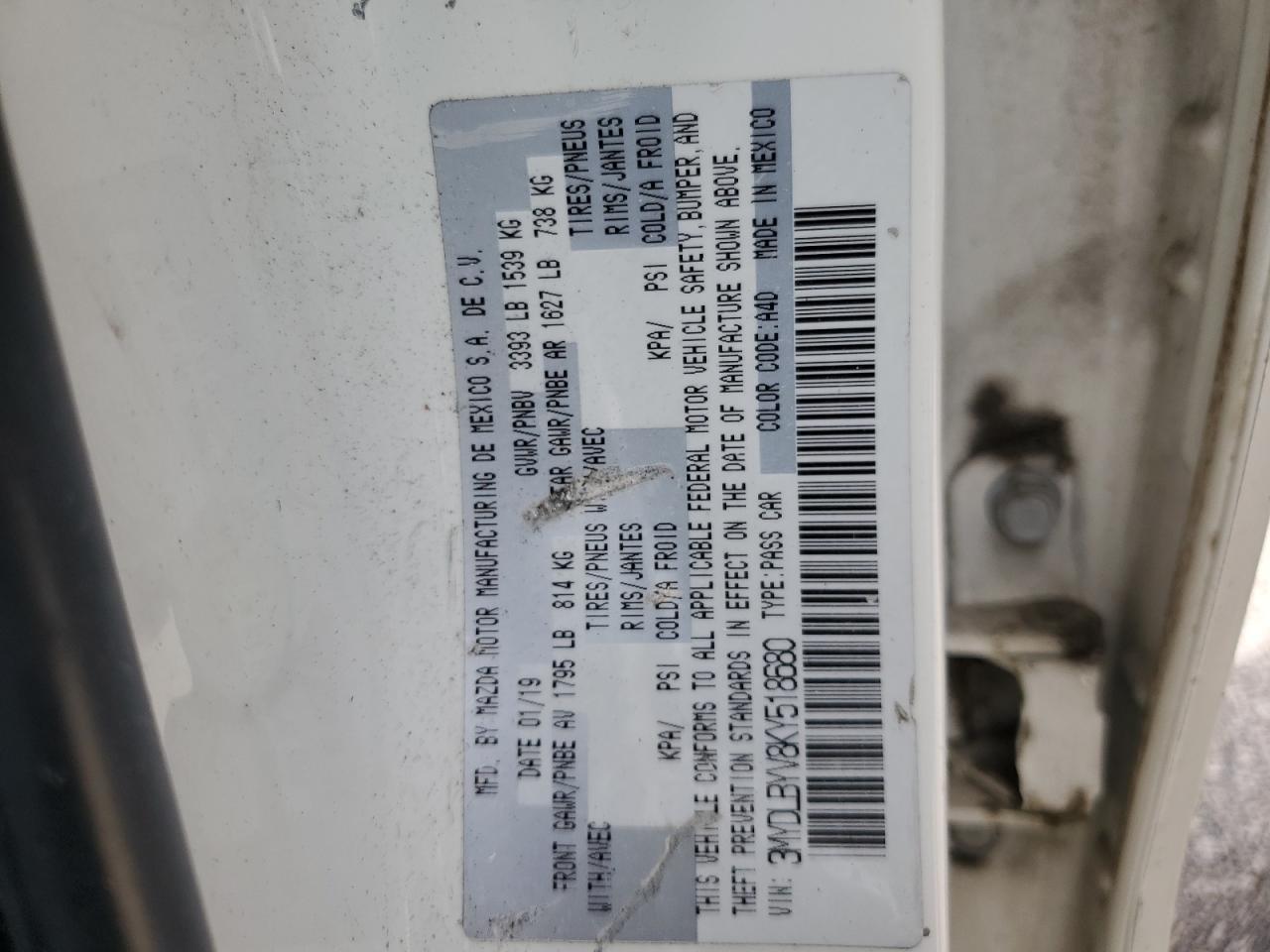 3MYDLBYV8KY518680 2019 Toyota Yaris L