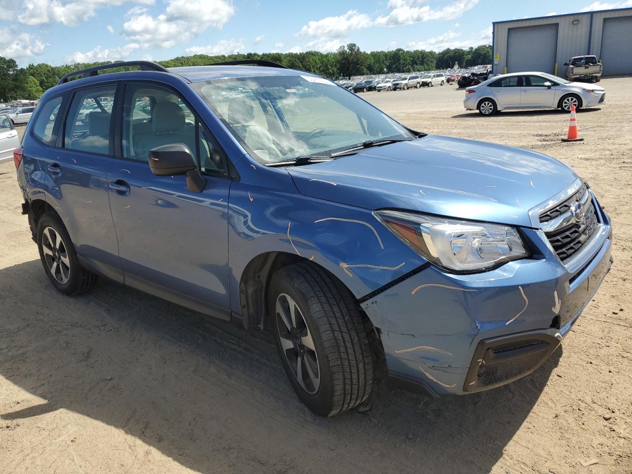 JF2SJABC1JH613025 2018 Subaru Forester 2.5I