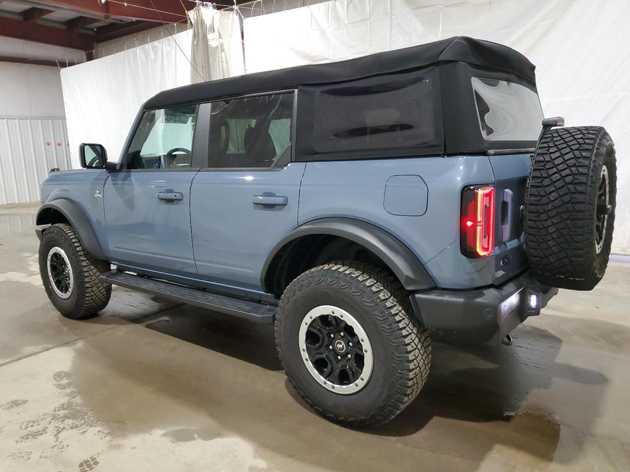 2023 Ford Bronco Base vin: 1FMEE5DP2PLB83689