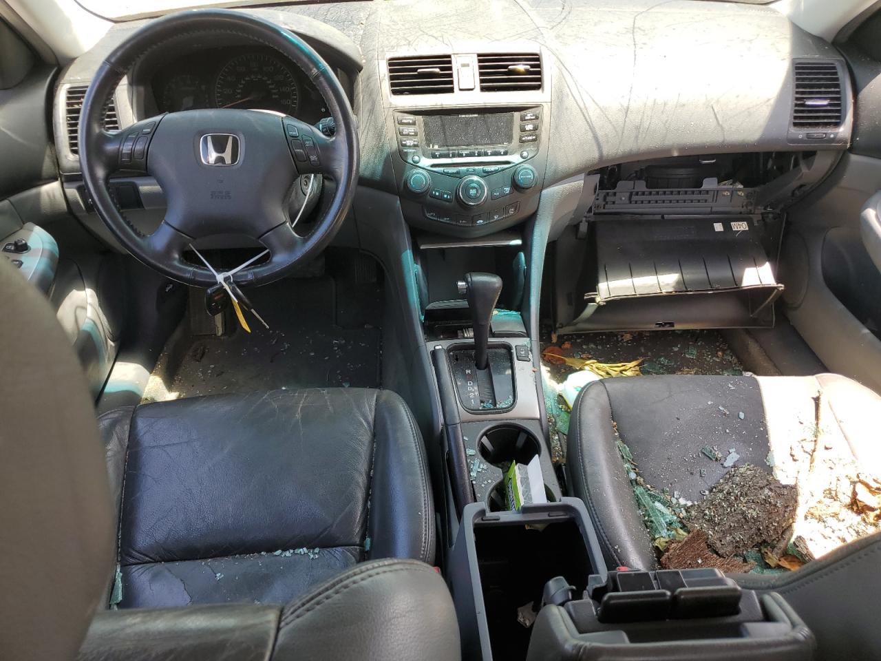 1HGCM568X4A136147 2004 Honda Accord Ex