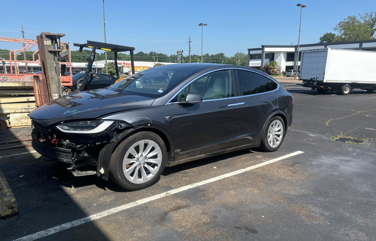 5YJXCBE23JF127761 2018 Tesla Model X