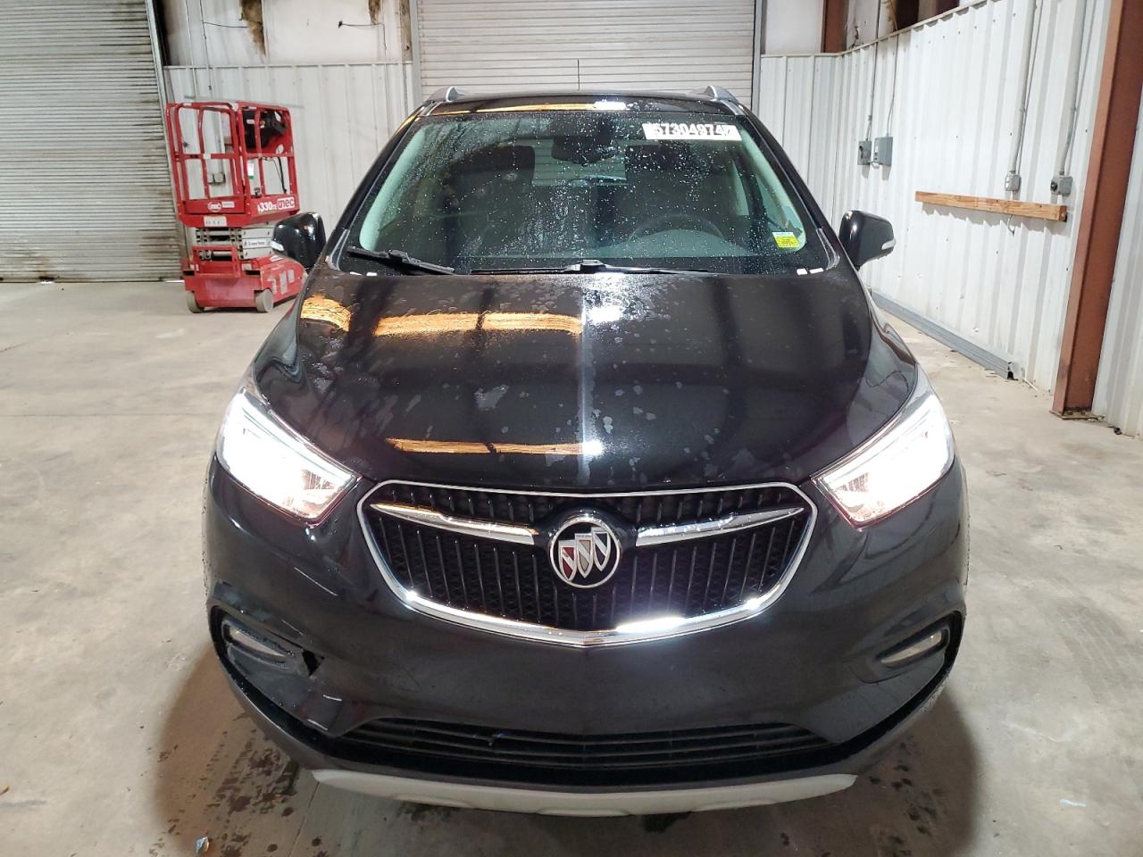 KL4CJ2SBXJB534708 2018 Buick Encore Sport Touring