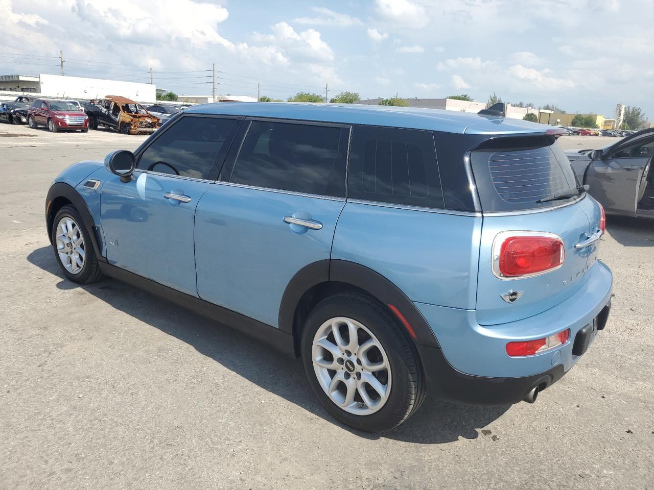 WMWLU1C58H2F28285 2017 Mini Cooper Clubman All4