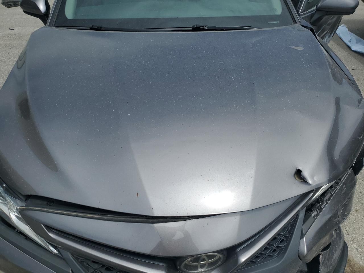 2018 Toyota Camry L vin: 4T1B11HK7JU057514