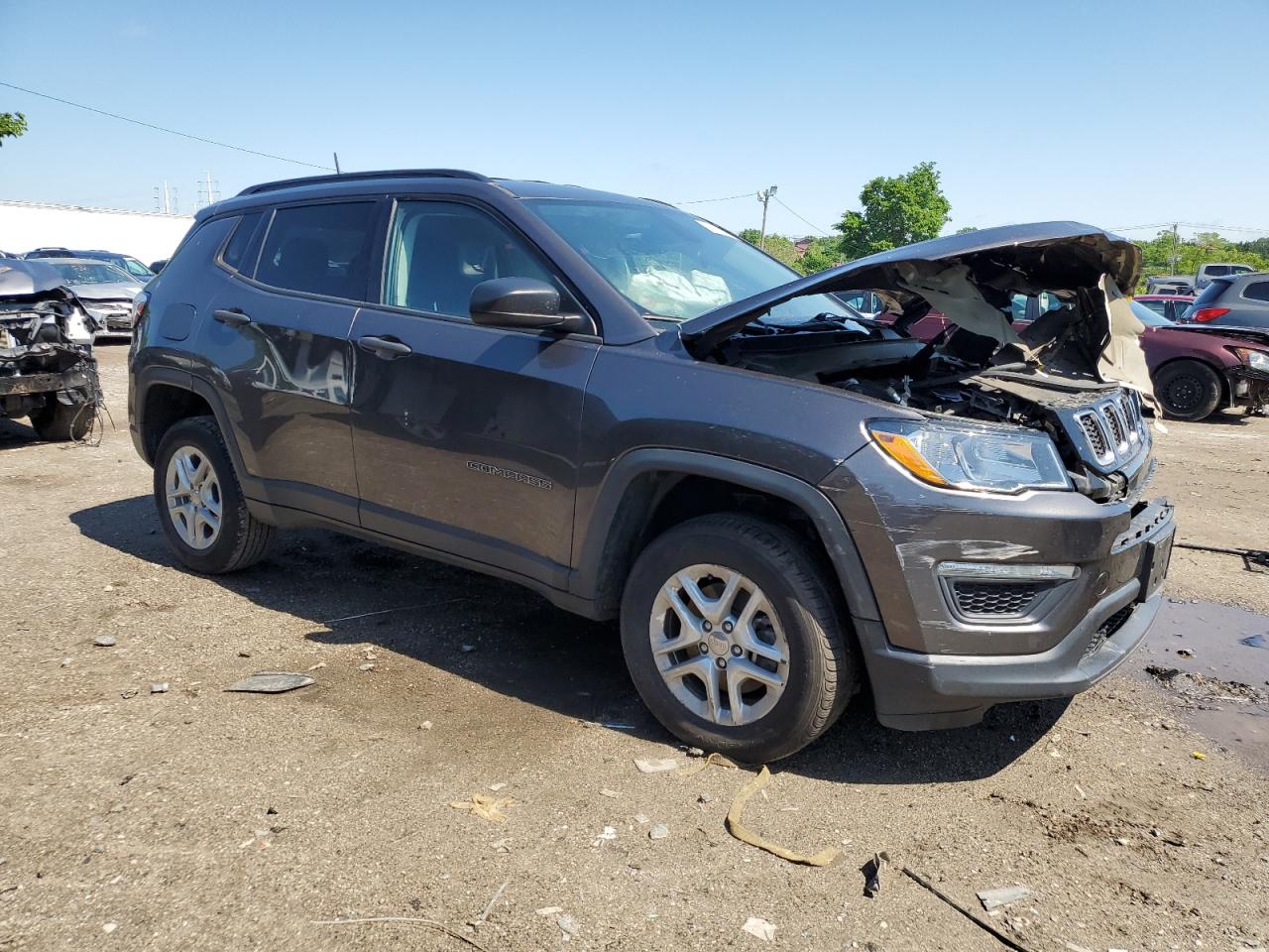 3C4NJDAB4JT337639 2018 Jeep Compass Sport