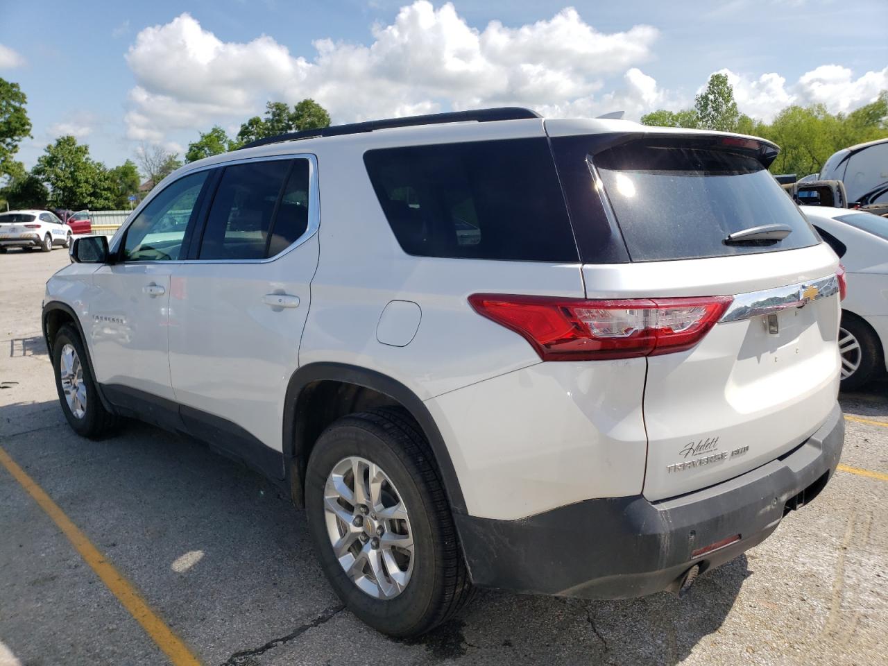 2019 Chevrolet Traverse Lt vin: 1GNEVHKW2KJ301039