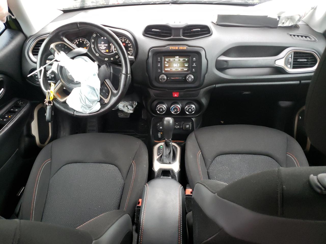 ZACCJBBT4GPC83066 2016 Jeep Renegade Latitude