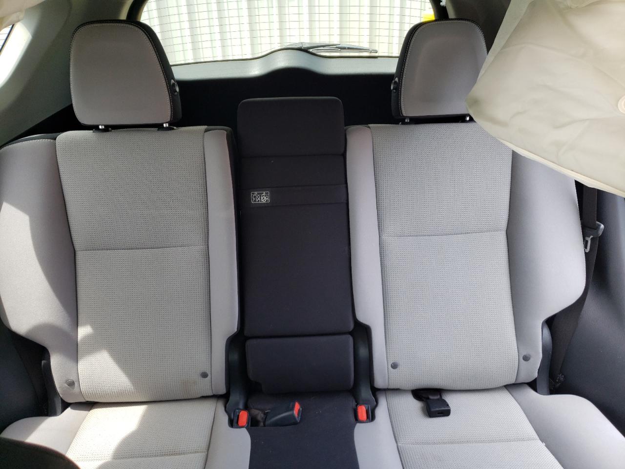 JTMRJREV1HD121864 2017 Toyota Rav4 Hv Le