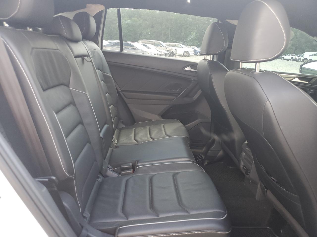 3VV4B7AX7MM116784 2021 Volkswagen Tiguan Sel Premium R-Line