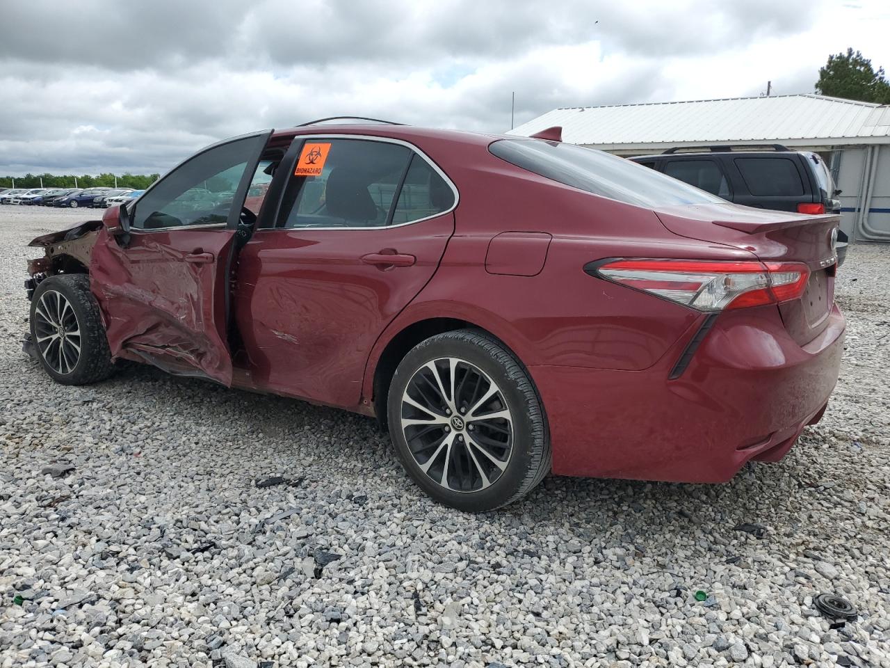 4T1B11HK1JU577286 2018 Toyota Camry L