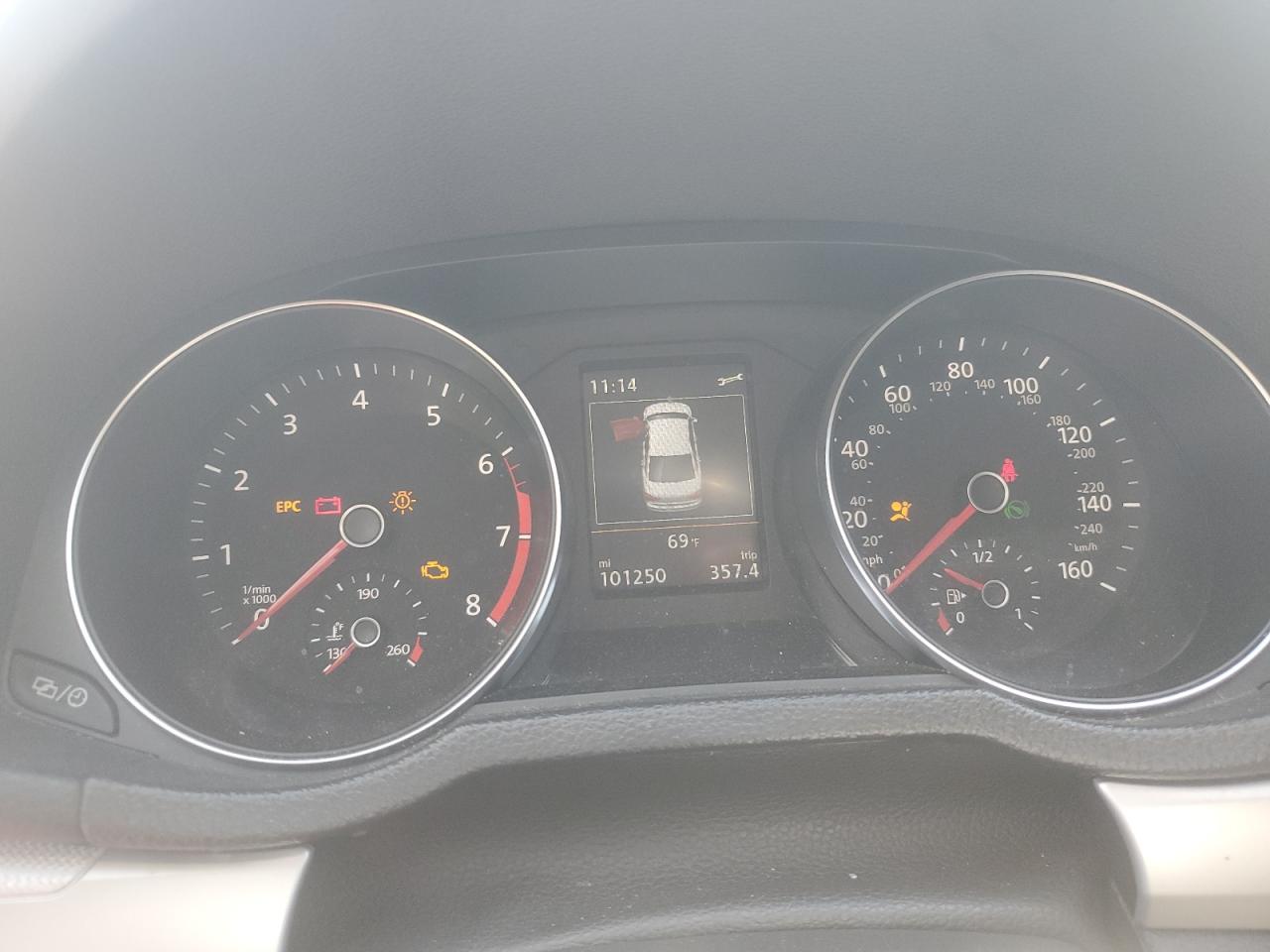 1VWLA7A30KC011994 2019 Volkswagen Passat Wolfsburg