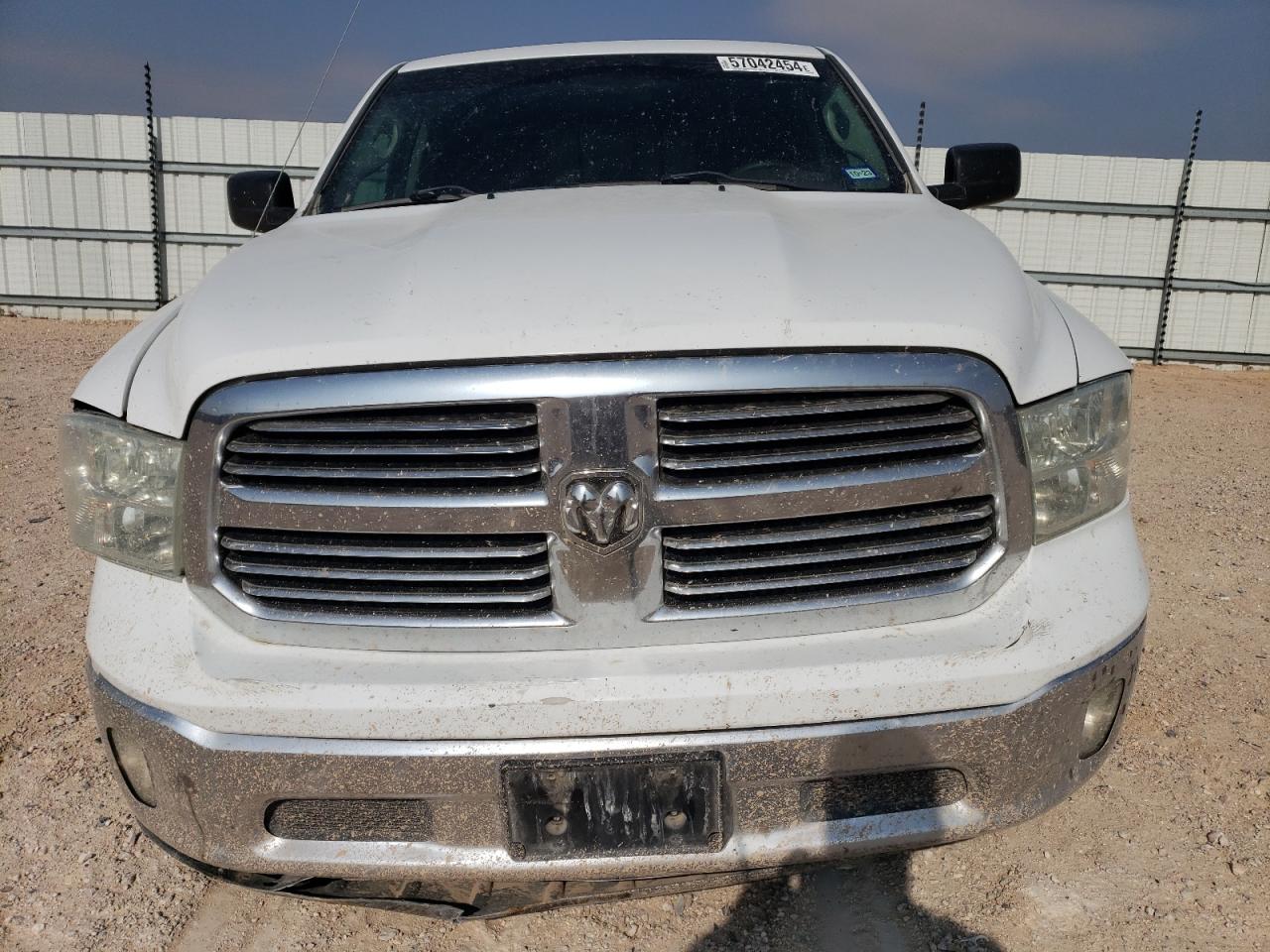 1C6RR6LT1ES140390 2014 Ram 1500 Slt