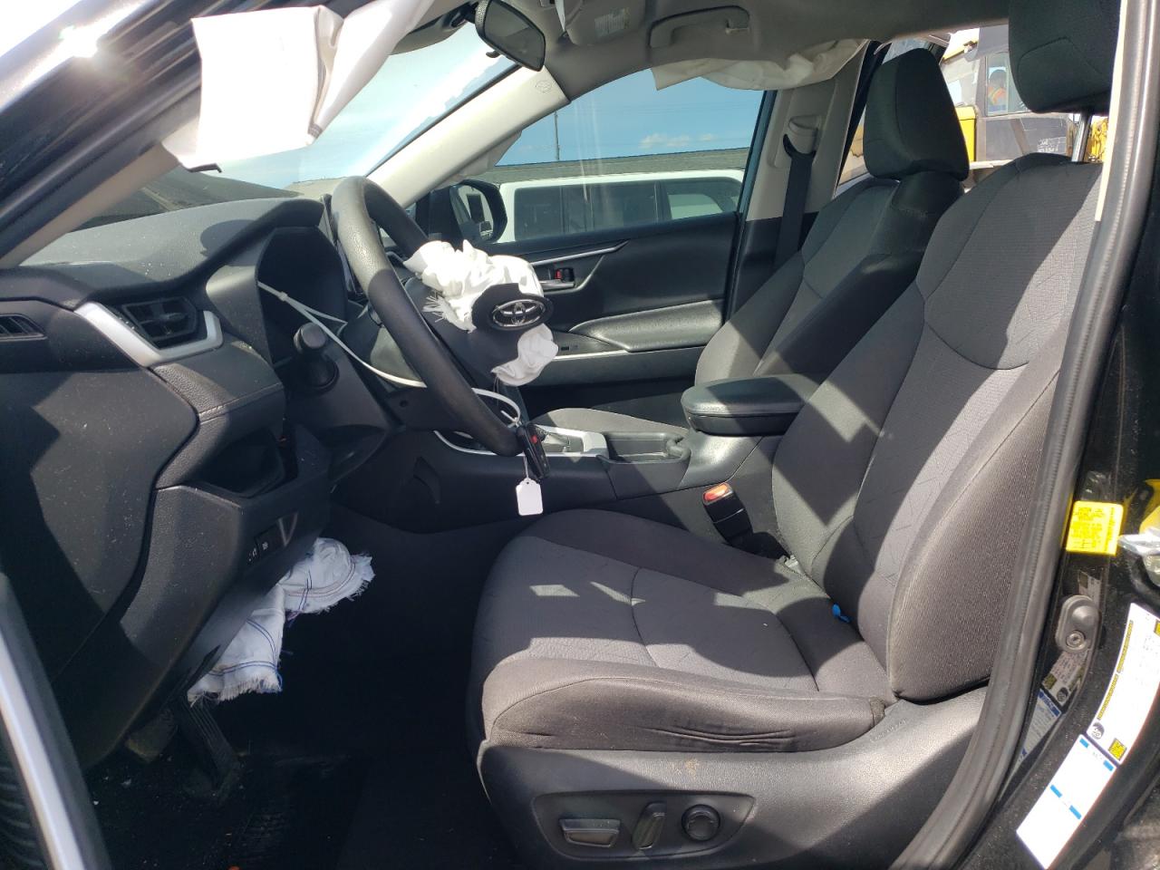 2T3P1RFV9LC101042 2020 Toyota Rav4 Xle