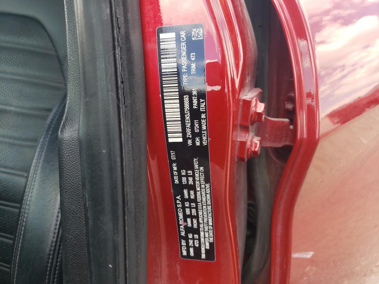 ZARFAEEN3J7566693 2018 Alfa Romeo Giulia Ti Q4