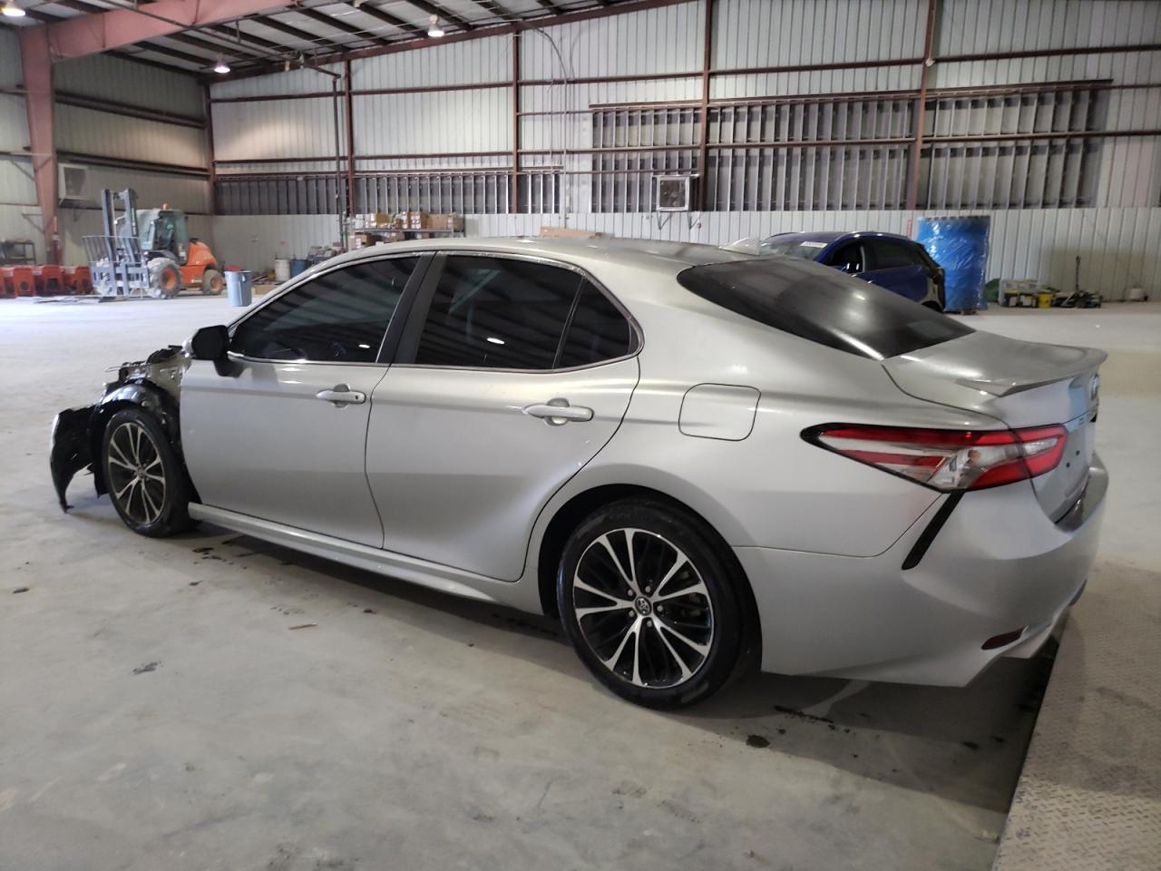 2018 Toyota Camry L vin: 4T1B11HK7JU022326