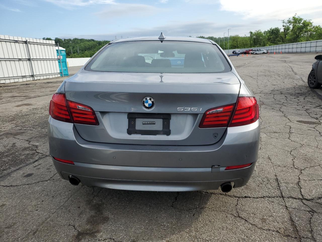 WBAFU7C56BC780938 2011 BMW 535 Xi