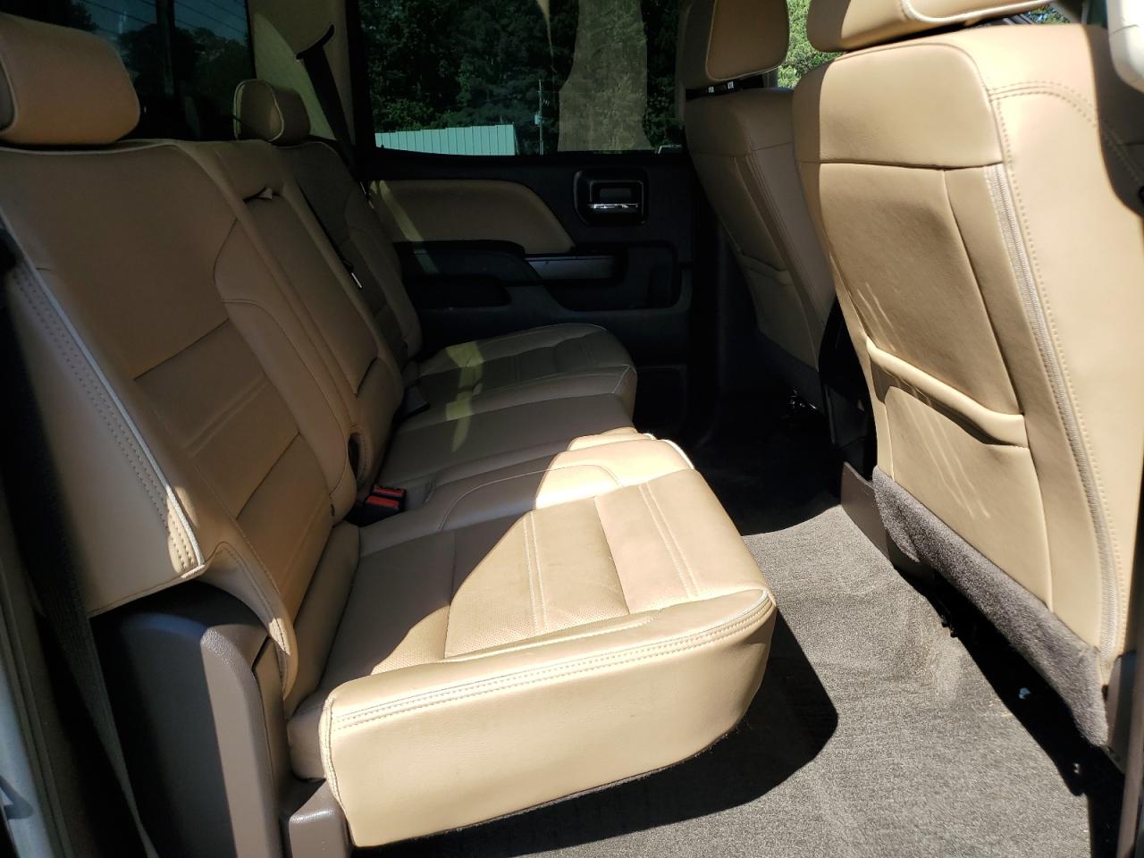 1GT12UEY6JF192933 2018 GMC Sierra K2500 Denali